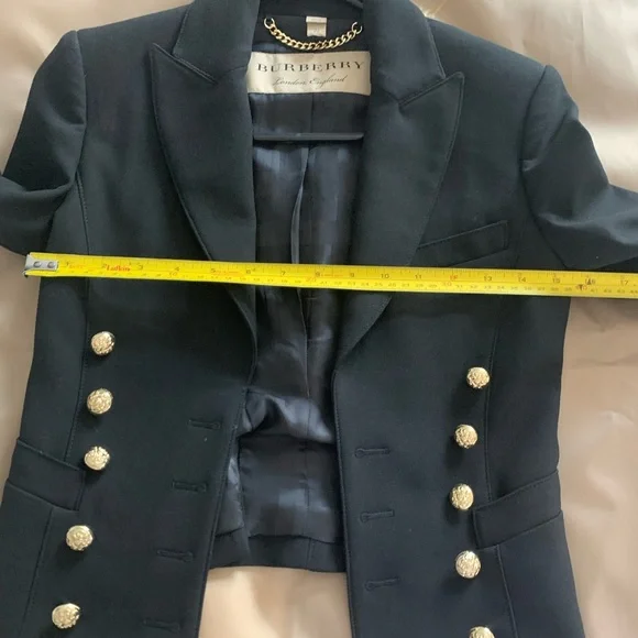 Absolutely gorgeous Burberry military jacket! 100% authentic - Picture 16 of 16